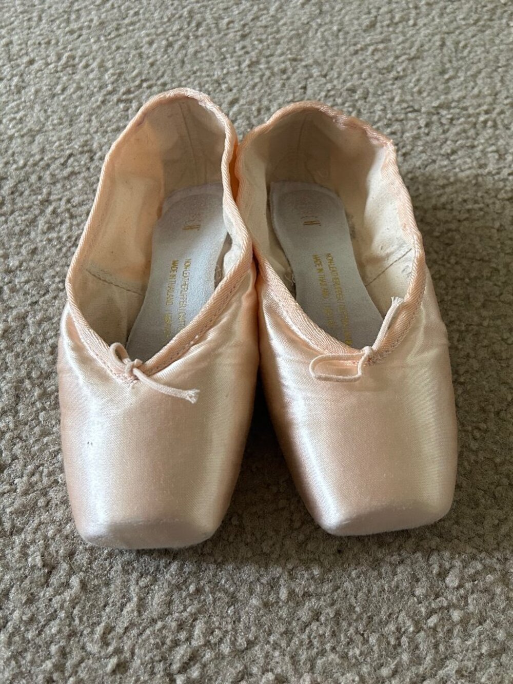 BLOCH Heritage Pointe Shoes Near New 3.5 XX